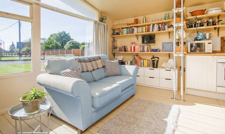 Wonderful... spotless with loads of extra touches. Excellent location only 2 mins from a beautiful beach. Great for dog walking and bike riding. We loved it at Seaside Lodge and would highly recommend.